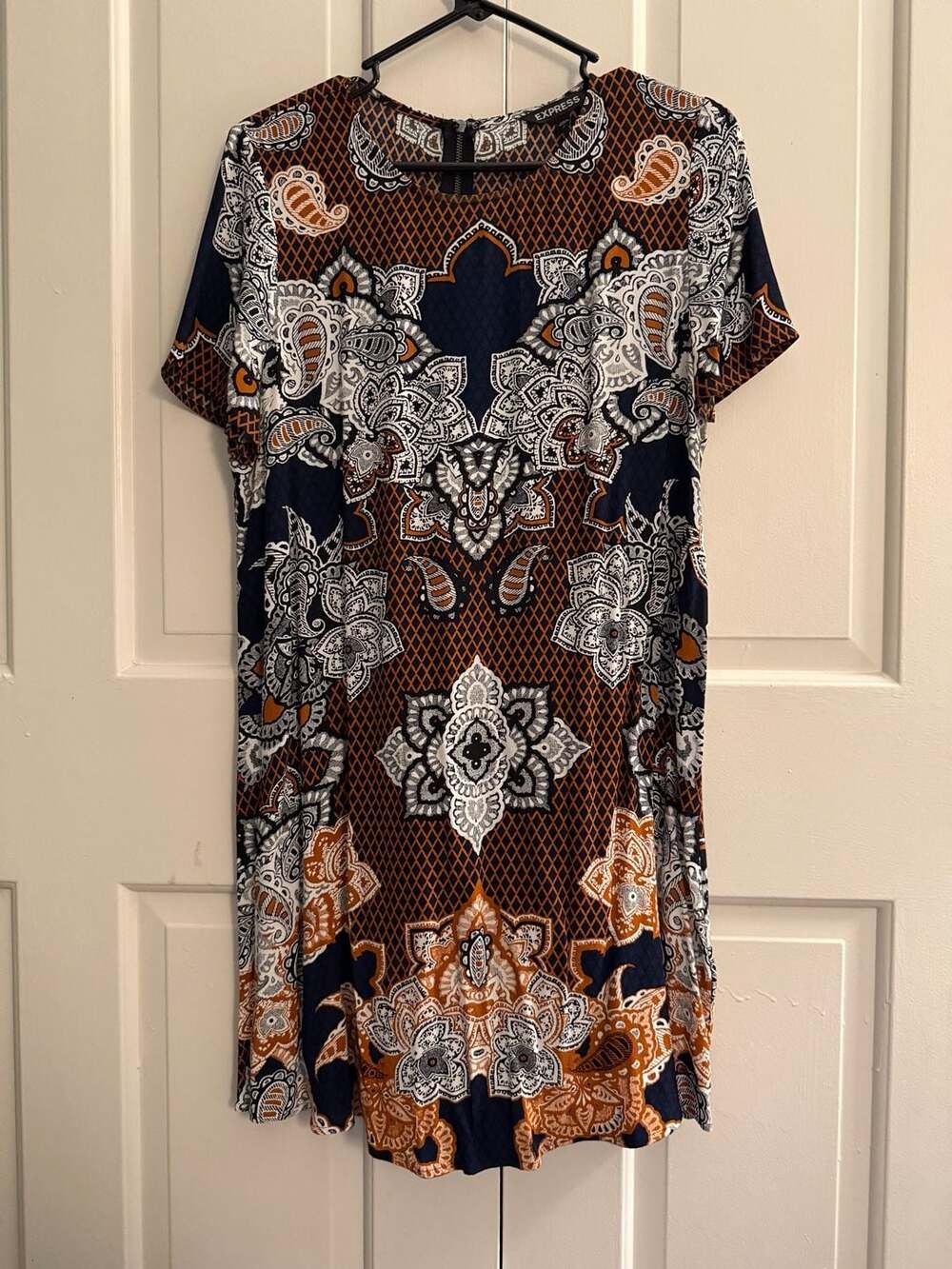 Express Paisley Print Short Sleeve Shift Dress Size S